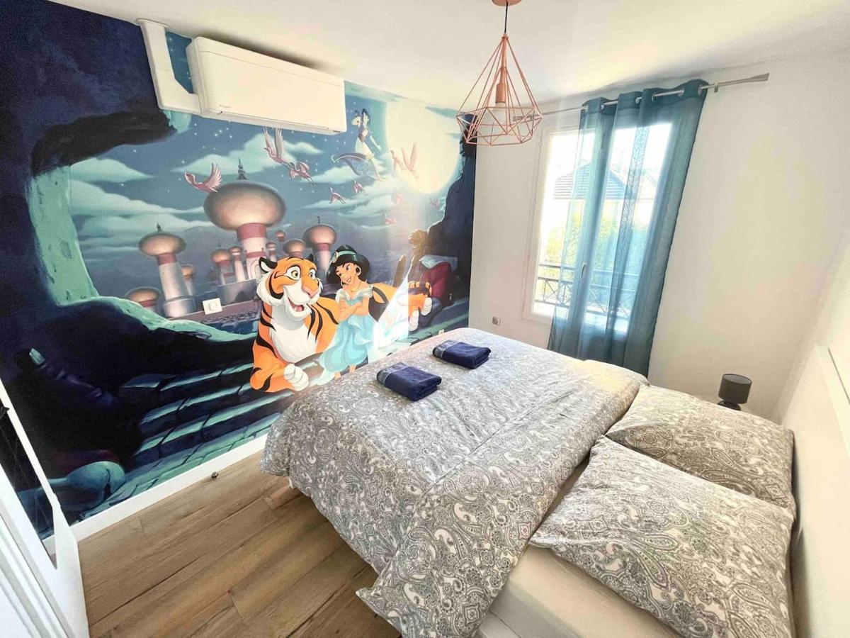 Family Disney House Мани льо Онгр Екстериор снимка